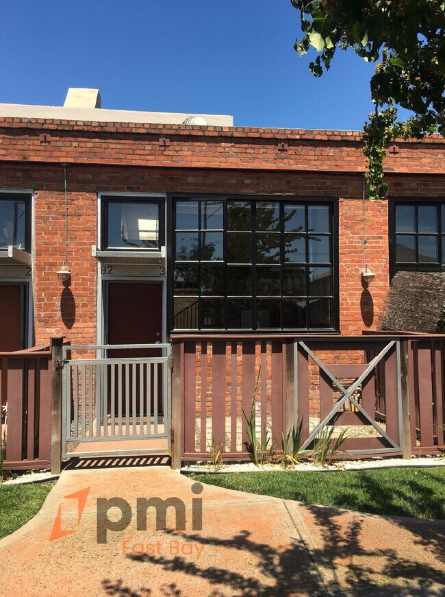 Primary Photo - Bright Industrial-Style Loft in a Converte...