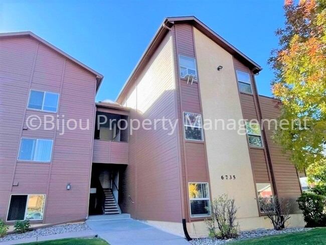 Primary Photo - 6735 Delmonico Dr