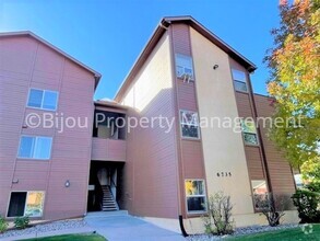 Building Photo - 6735 Delmonico Dr