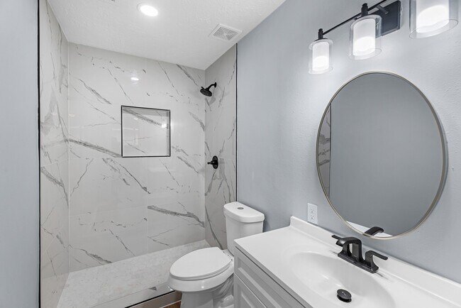 Building Photo - 14234 Cellini Dr