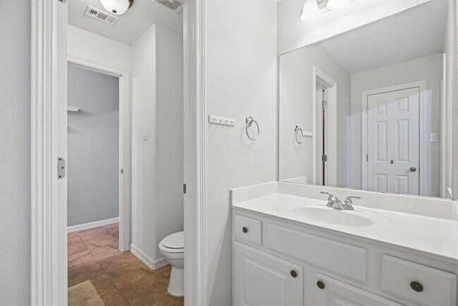 Building Photo - 3552 Alexandrite Way