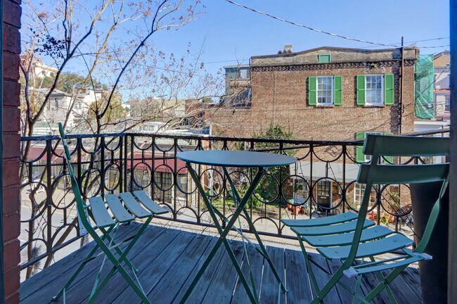 Building Photo - 415 Whitaker St