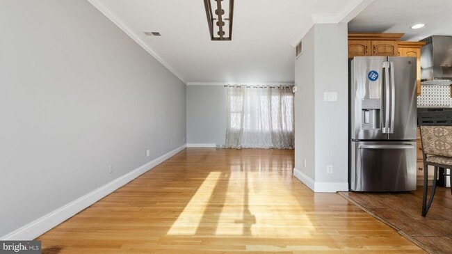 Building Photo - 1703 Tioga Rd