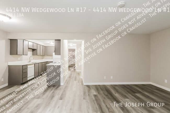 Building Photo - 4414 NW Wedgewood Ln