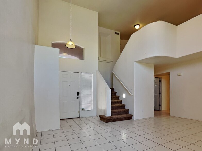 Building Photo - 3942 E Rosemonte Dr