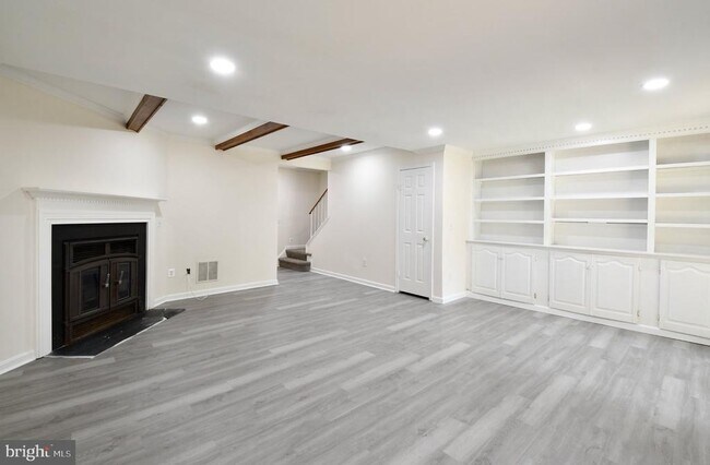 Building Photo - 10709 Gideon Ct