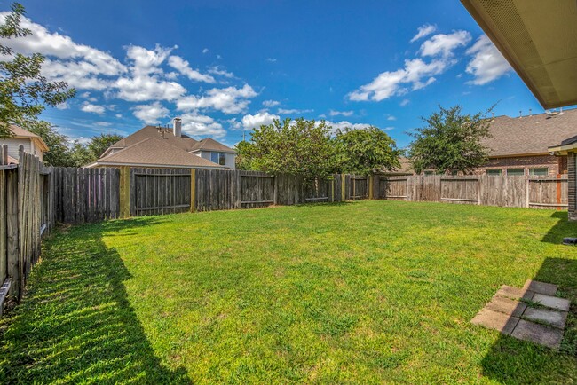 Building Photo - 26110 Basil View Ln