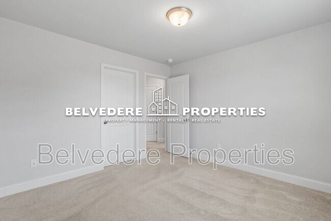 Building Photo - 5749 Marblehead Dr