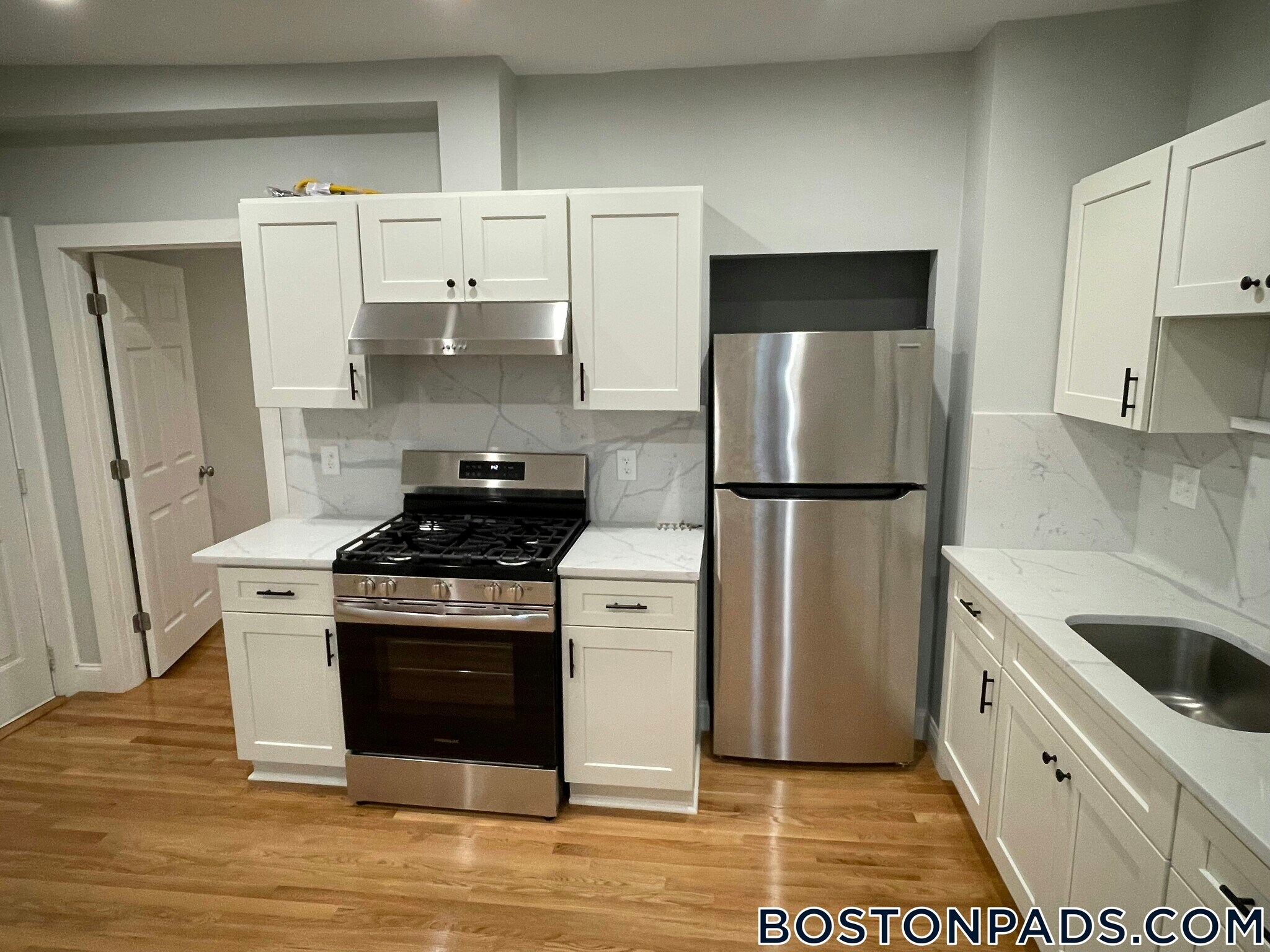 Building Photo - 1922 Columbus Ave