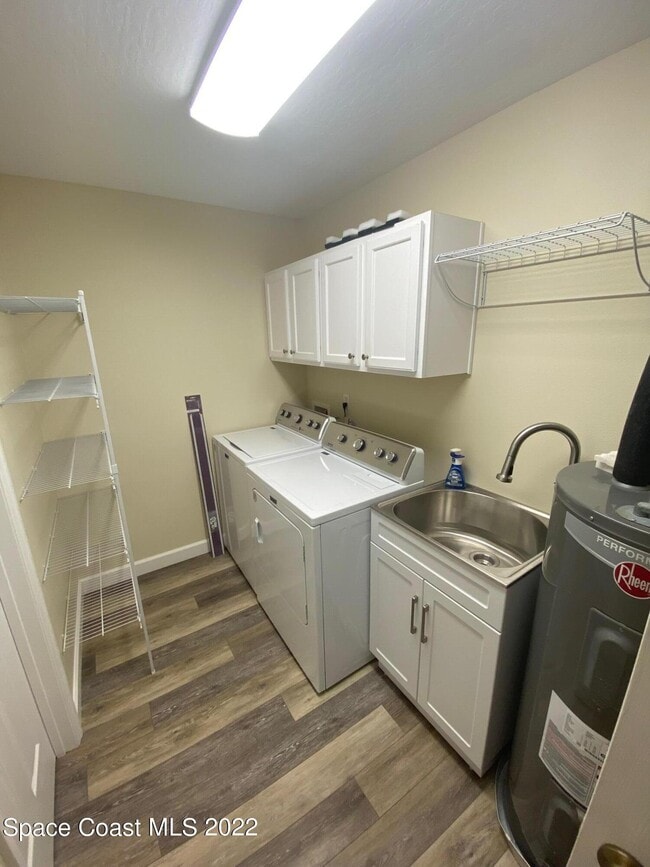 Building Photo - 1650 N Hwy A1A