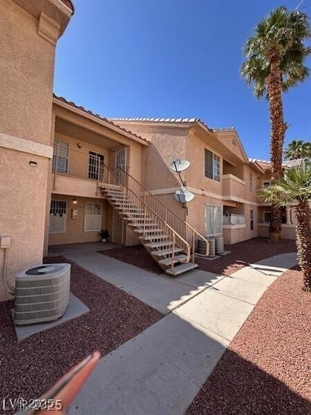 Building Photo - 1830 N Pecos Rd