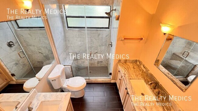 Building Photo - 10207 Comfort Cir