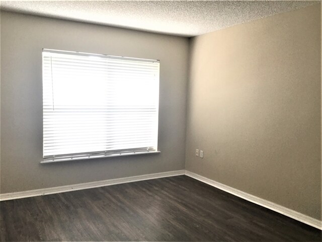 Building Photo - 1071 Royal Marquis Cir