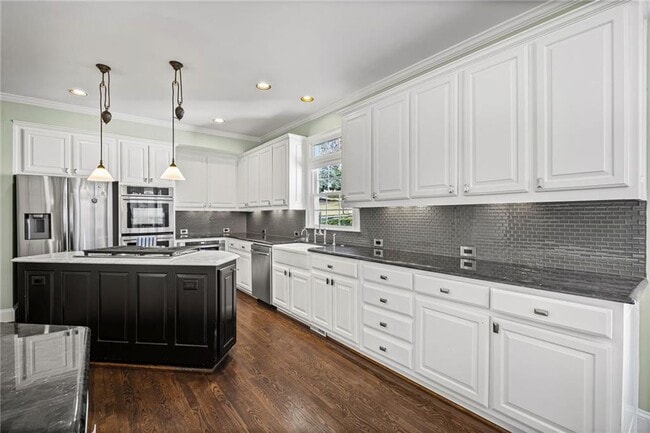 Building Photo - 445 Water Shadow Ln