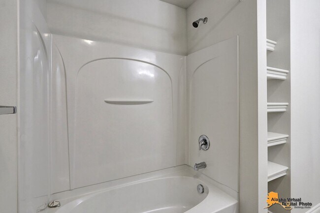 Building Photo - 6214 Ophir Dr