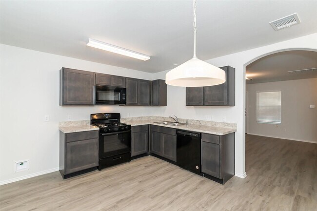 Building Photo - 22331 Porter Mountain Trl