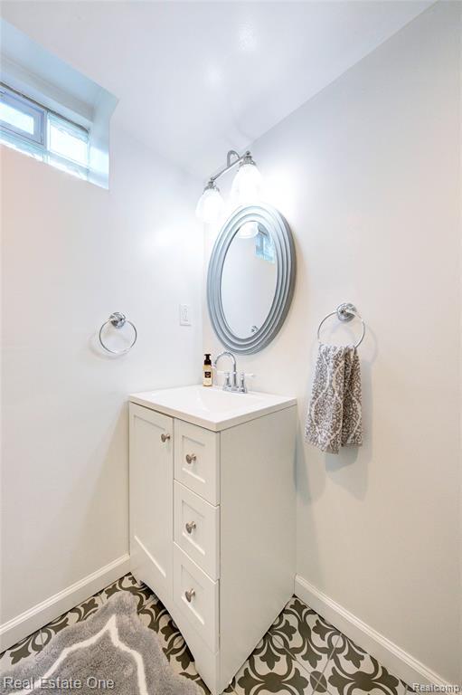 Building Photo - 8126 Dale St