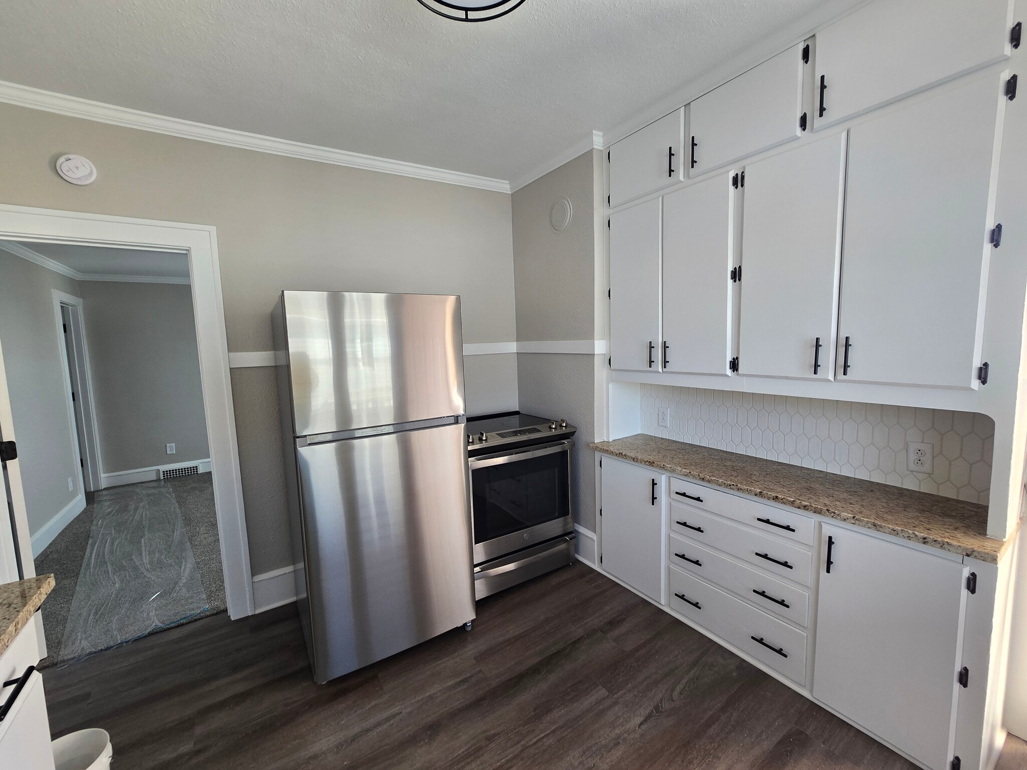 Kitchen - 1323 Michigan Ave