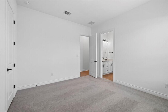 Building Photo - 25330 Balvaird Dr