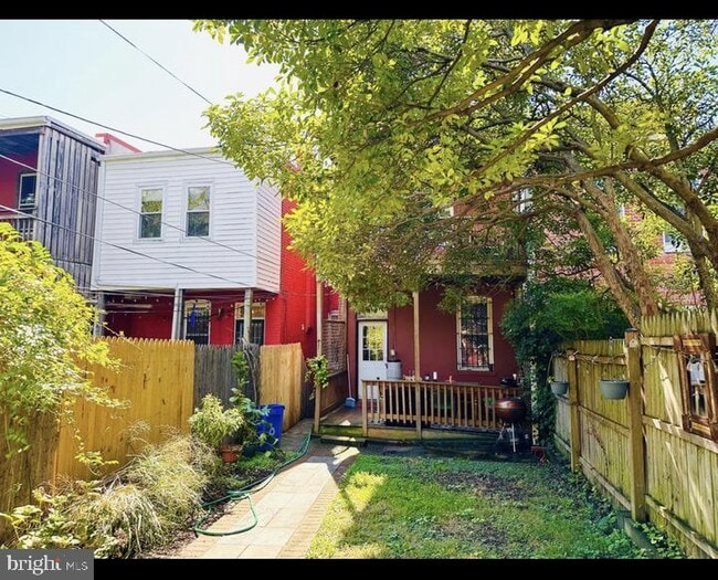 Building Photo - 119 W St NW