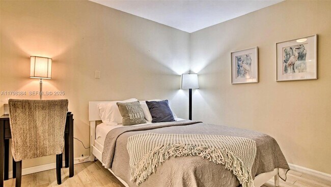 Building Photo - 3444 NE 18th Ave