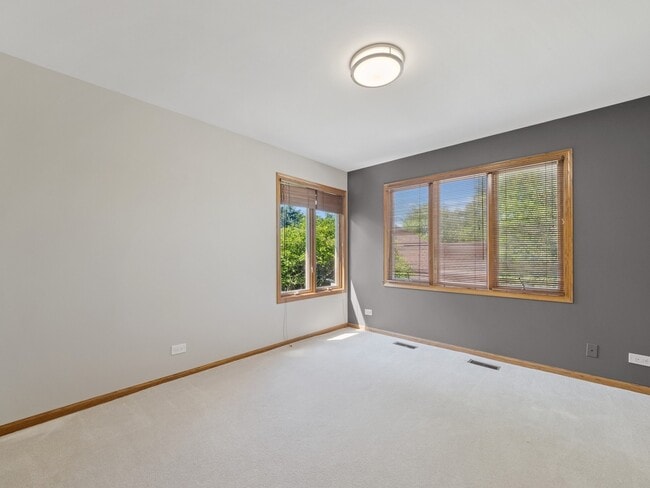Building Photo - 1134 S Hiddenbrook Trail