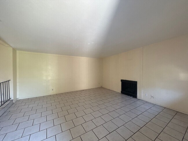Building Photo - 7926-7928 Diana Marie Dr.