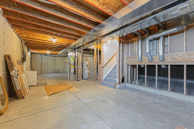 Building Photo - 6053 Taylor Rd