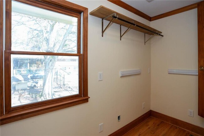 Building Photo - 3602 Jones Mill Rd