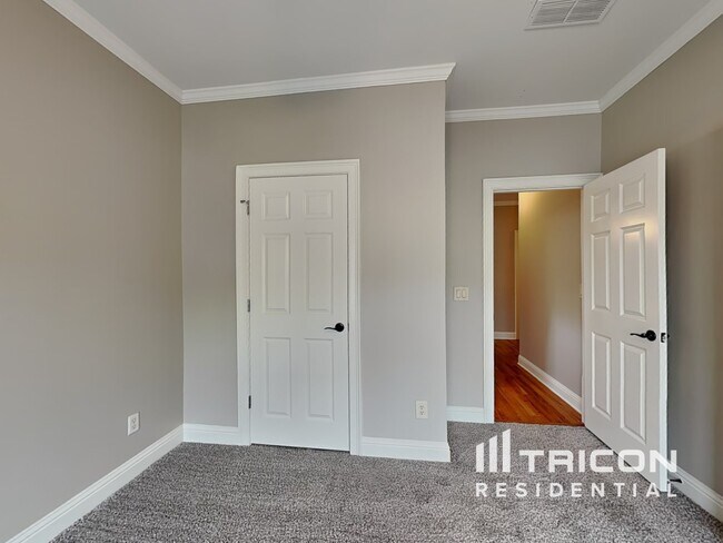 Building Photo - 603 Baymist Ct