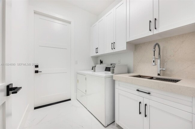 Building Photo - 6845 SW 52nd St