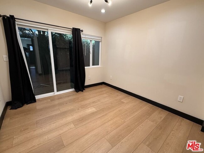 Building Photo - 7309 Yarmouth Ave