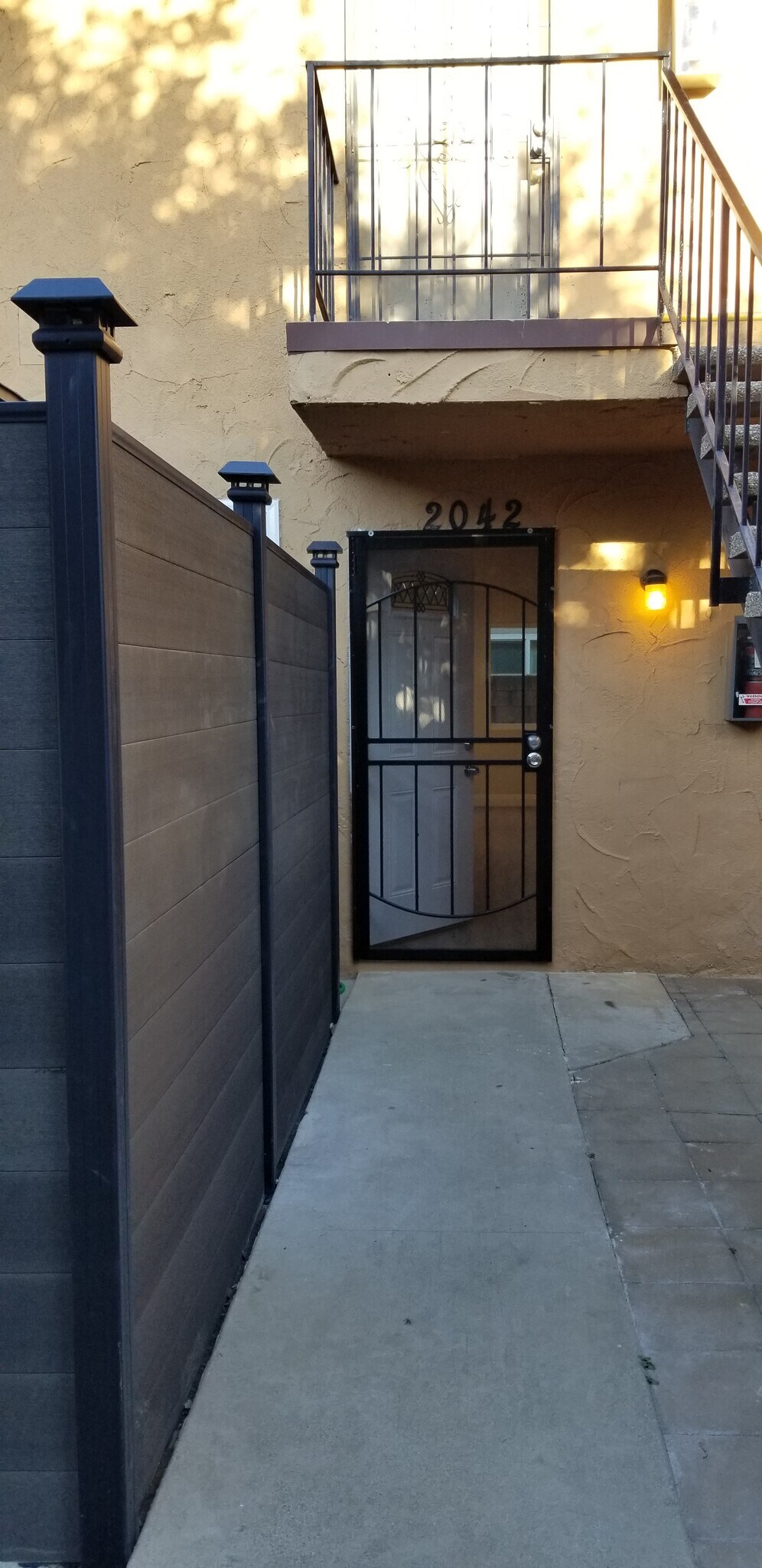 Building Photo - 2042 Evergreen St