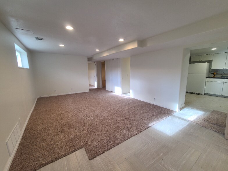 Building Photo - 245 N 600 E