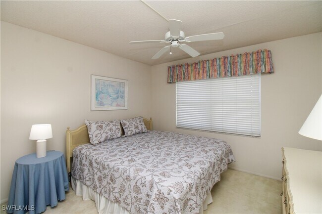 Building Photo - 3400 Gulf Shore Blvd N