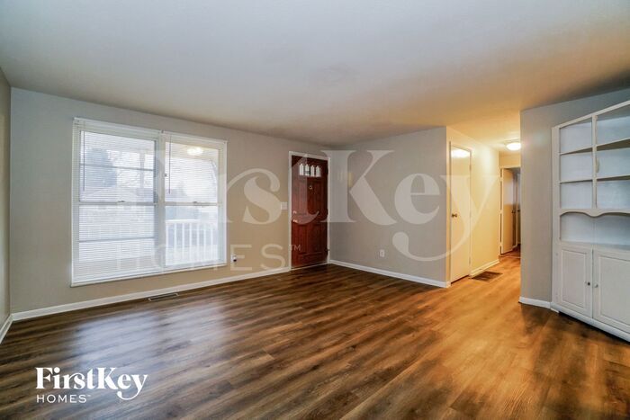 Building Photo - 1061 Harwood Dr