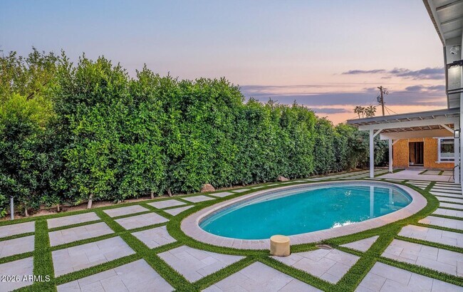 Building Photo - 6929 E Mariposa Dr