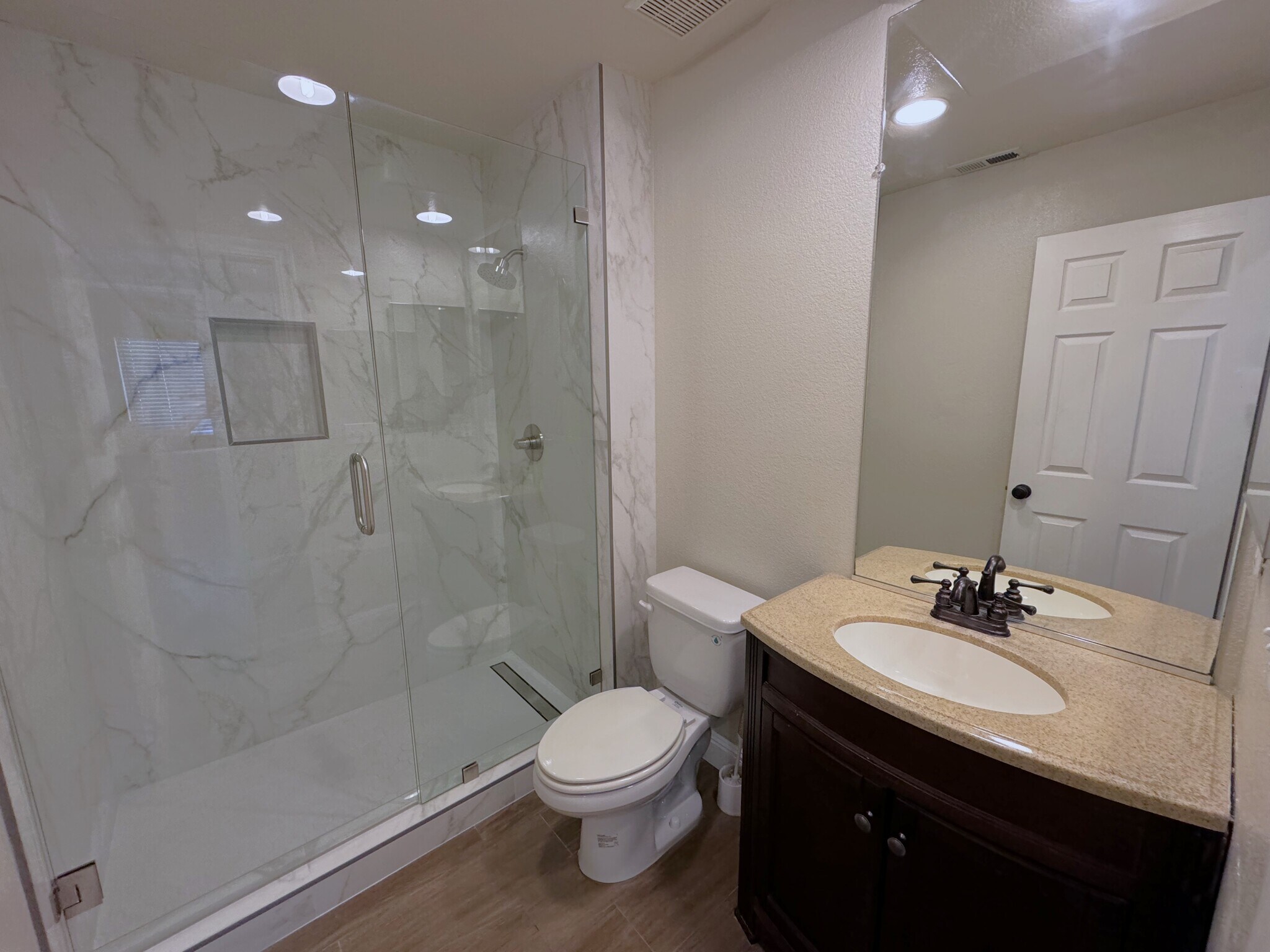 Building Photo - 4629 Stern Dr