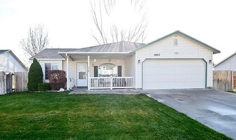 Building Photo - 11693 W Trinity Ave