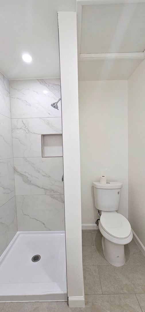 Building Photo - 809 Capehart Ct