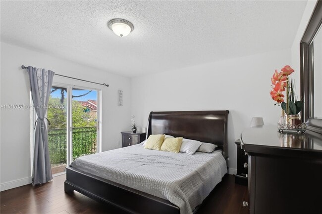 Building Photo - 7141 SW 158th Ct