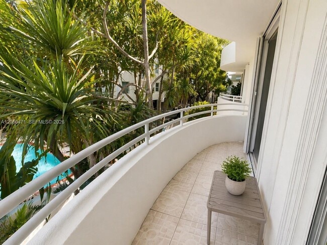 Building Photo - 9156 Collins Ave