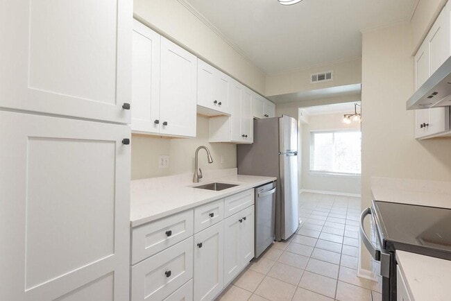 Building Photo - 1509 Regency Woods Rd