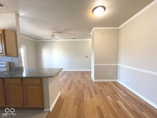 Building Photo - 12840 University Crescent