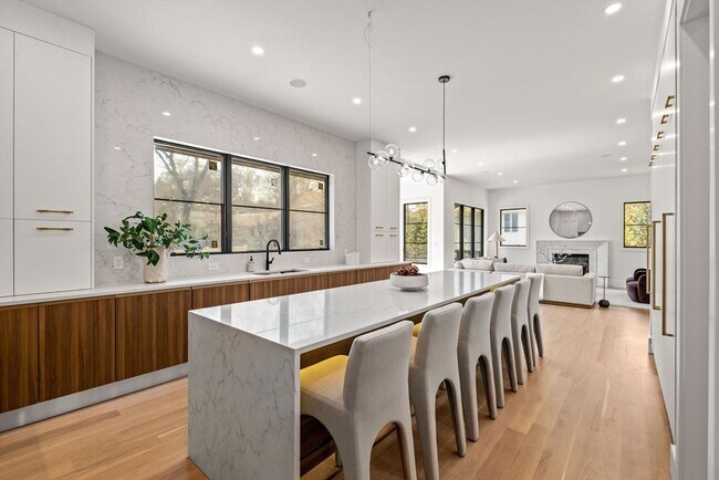 Building Photo - 93 Sevland Rd