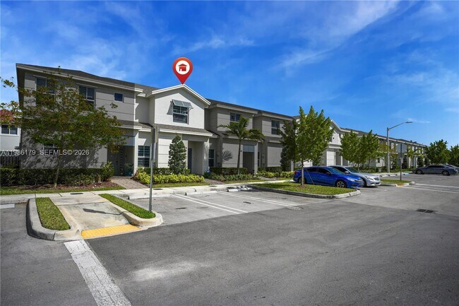 Building Photo - 149 NE 3rd St