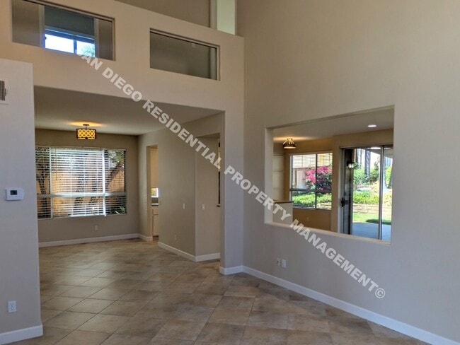 Building Photo - Gorgeous 4 Bedroom Home in Desirable Carme...
