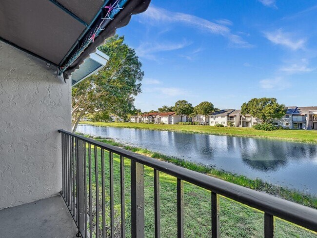 Building Photo - 1163 Lake Terry Dr