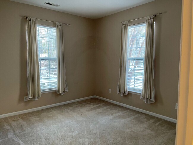 Building Photo - 4257 Falcon Creek Dr