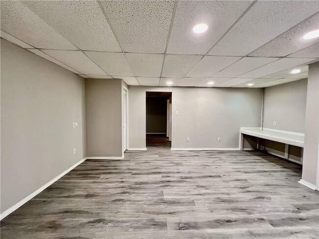 Building Photo - 1502 Queen Anne Ct